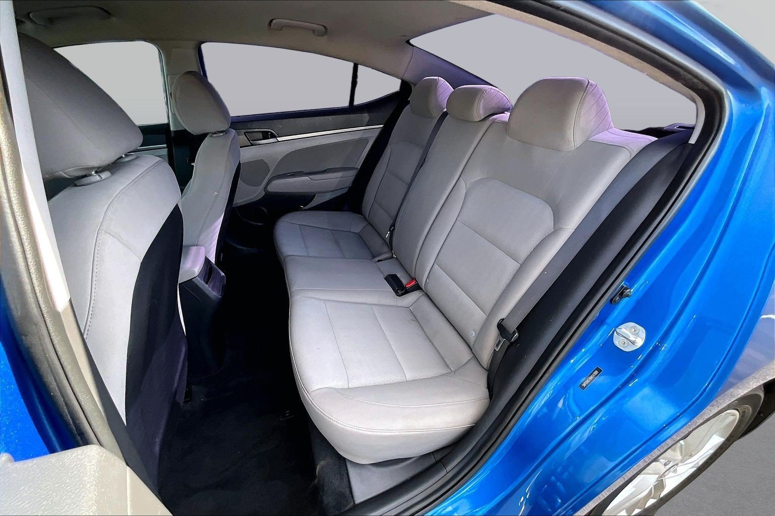 Used 2017 Hyundai Elantra SE FWD image 25