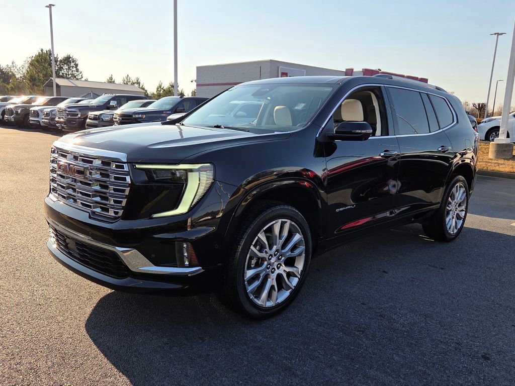 Used 2024 GMC Acadia Denali w/ Super Cruise Package image 3