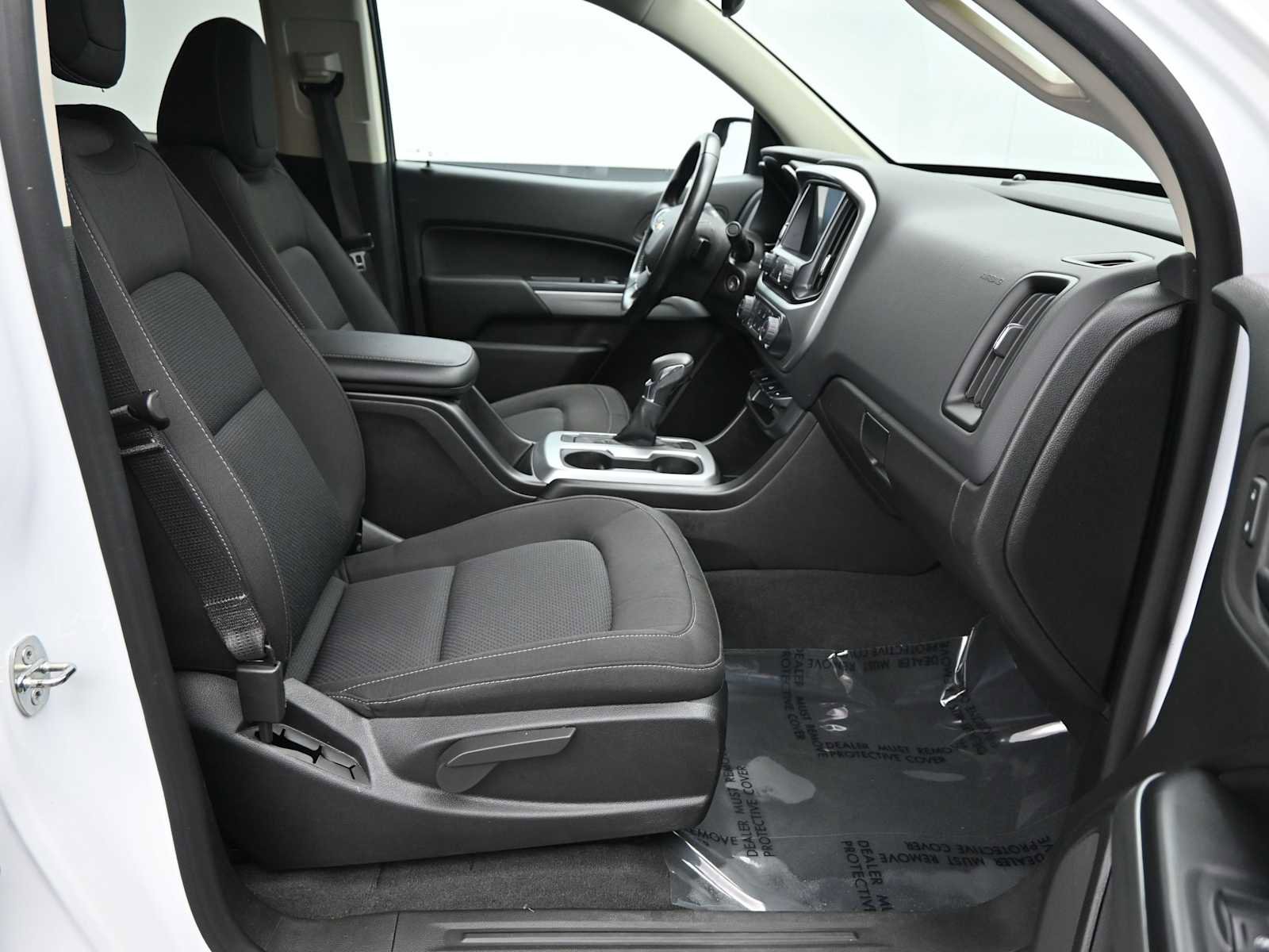 Used 2022 Chevrolet Colorado LT w/ LT Convenience Package image 11