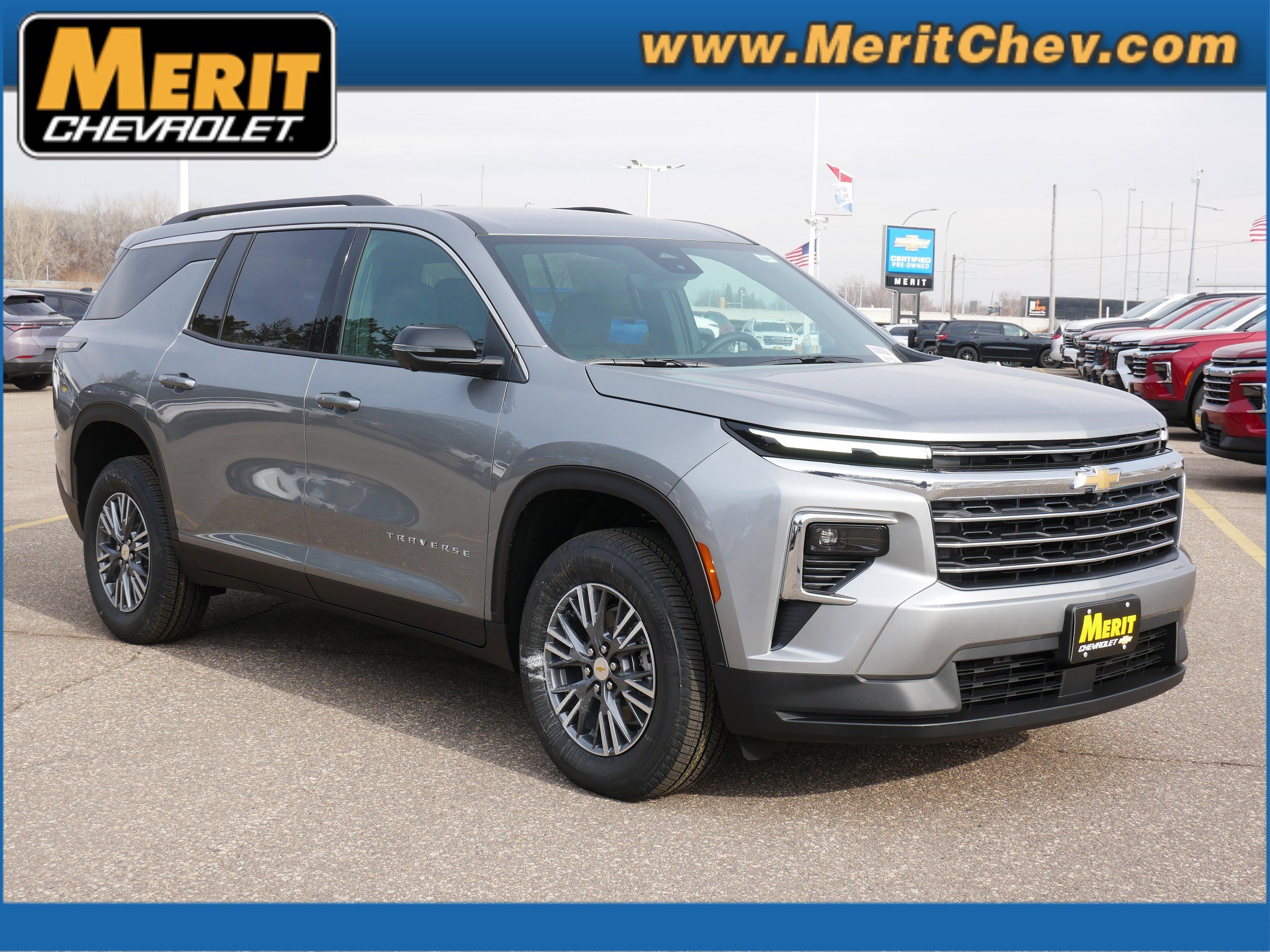 New 2026 Chevrolet Traverse LT w/ Driver Confidence Package AWD/4WD image 1