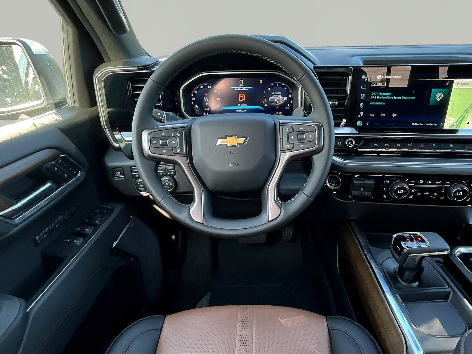 New 2026 Chevrolet Silverado 1500 High Country w/ Technology Package AWD/4WD image 9