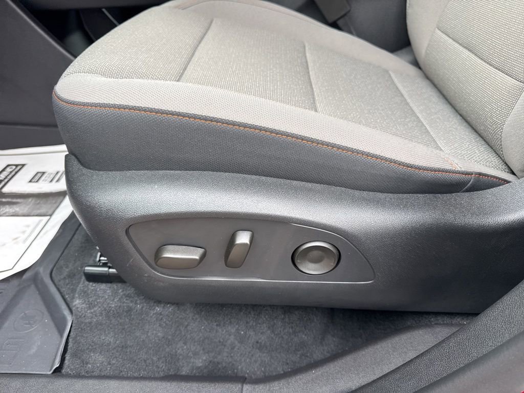 New 2026 Chevrolet Traverse LT w/ LPO, Floor Liner Package image 24