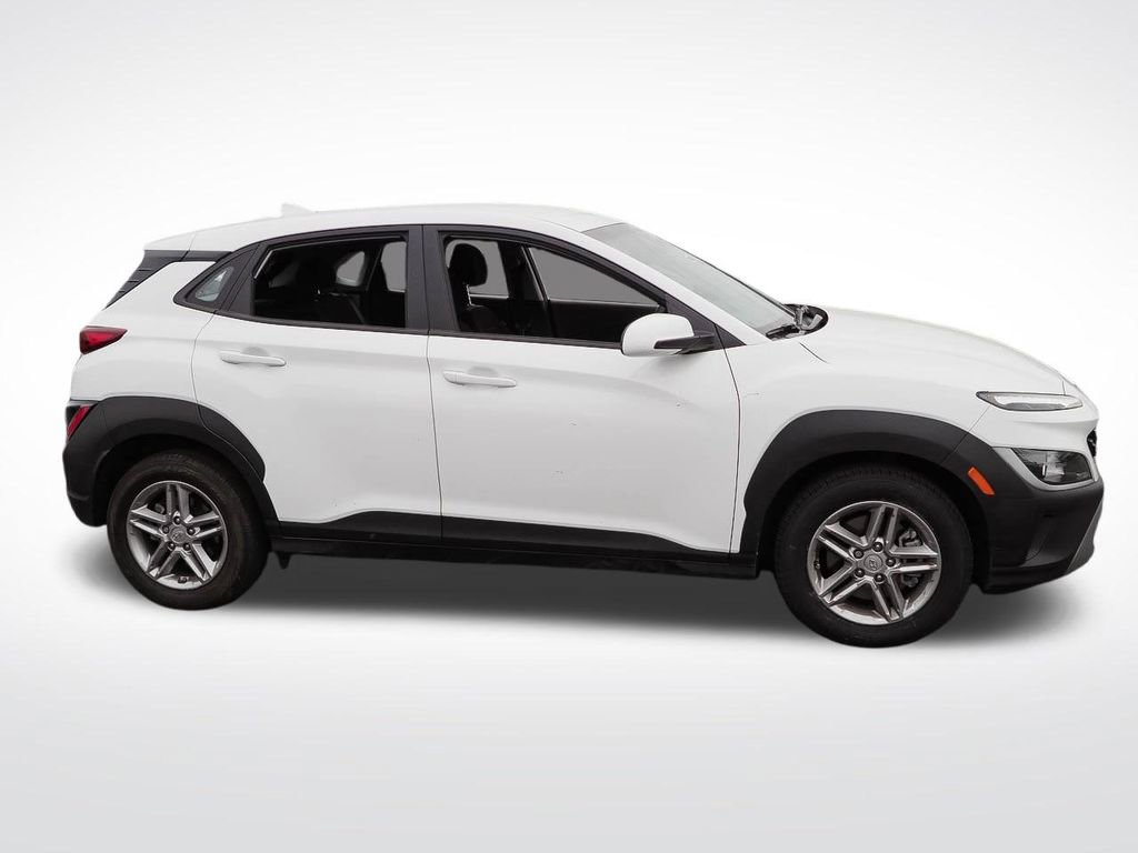 Used 2022 Hyundai Kona SE w/ Cargo Package AWD/4WD image 5