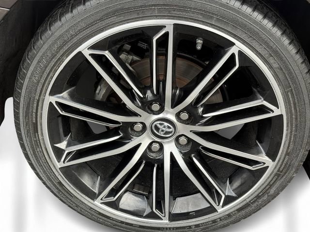 Used 2019 Toyota Avalon Touring w/ Advanced Safety Package FWD image 11