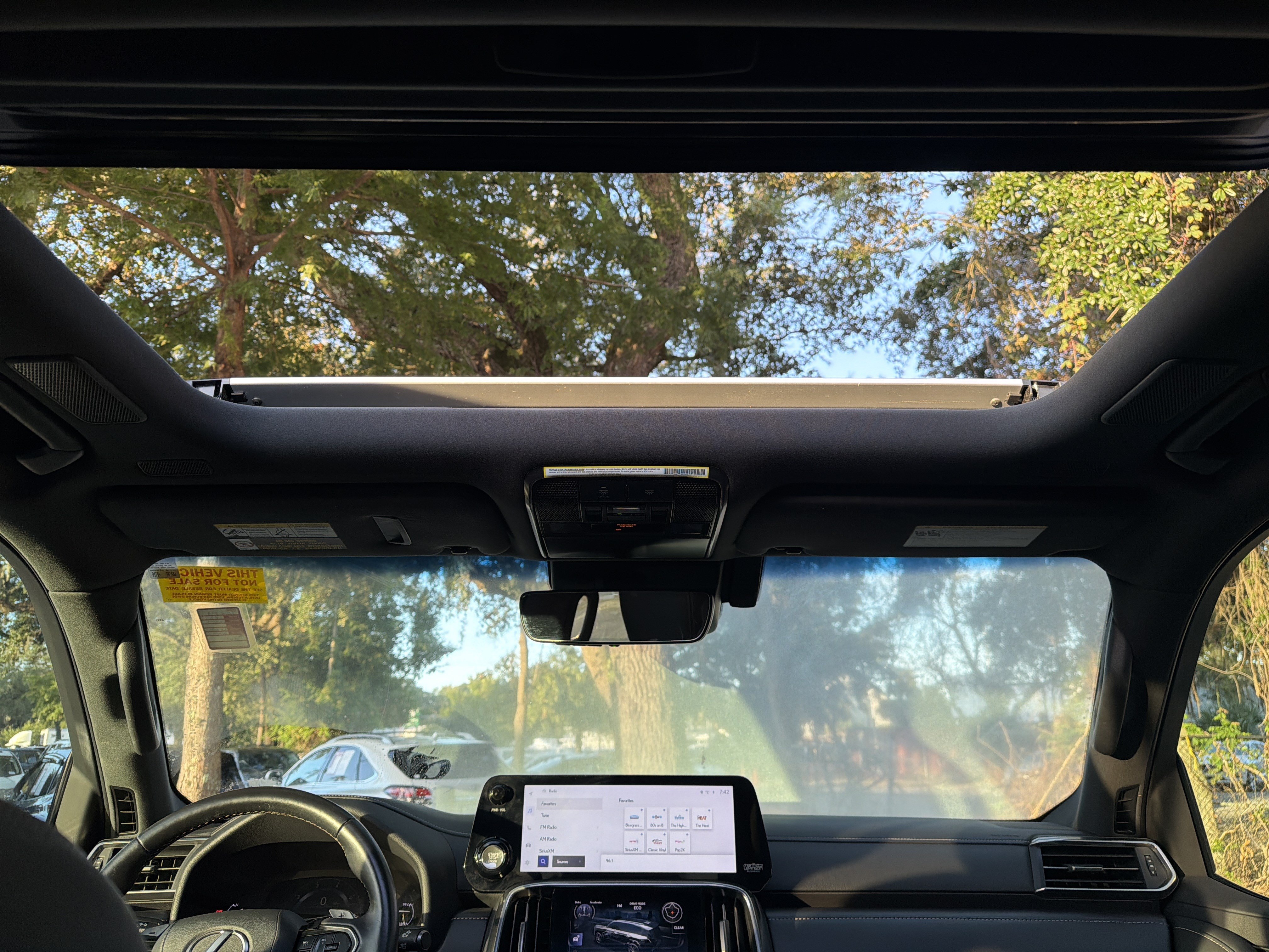 Used 2022 Lexus LX 600 4WD w/ Interior Upgrade Package image 41