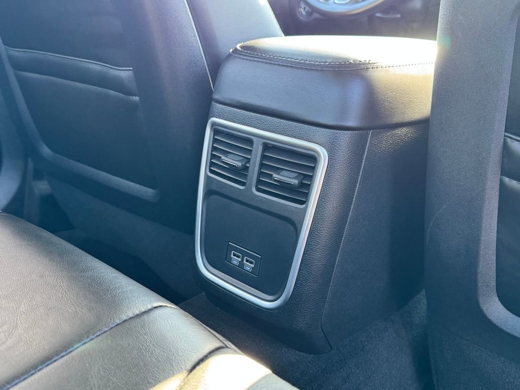 Used 2021 Chrysler 300 Touring L image 18