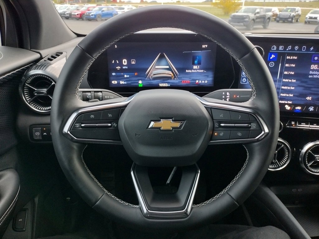 Used 2024 Chevrolet Blazer EV LT image 8