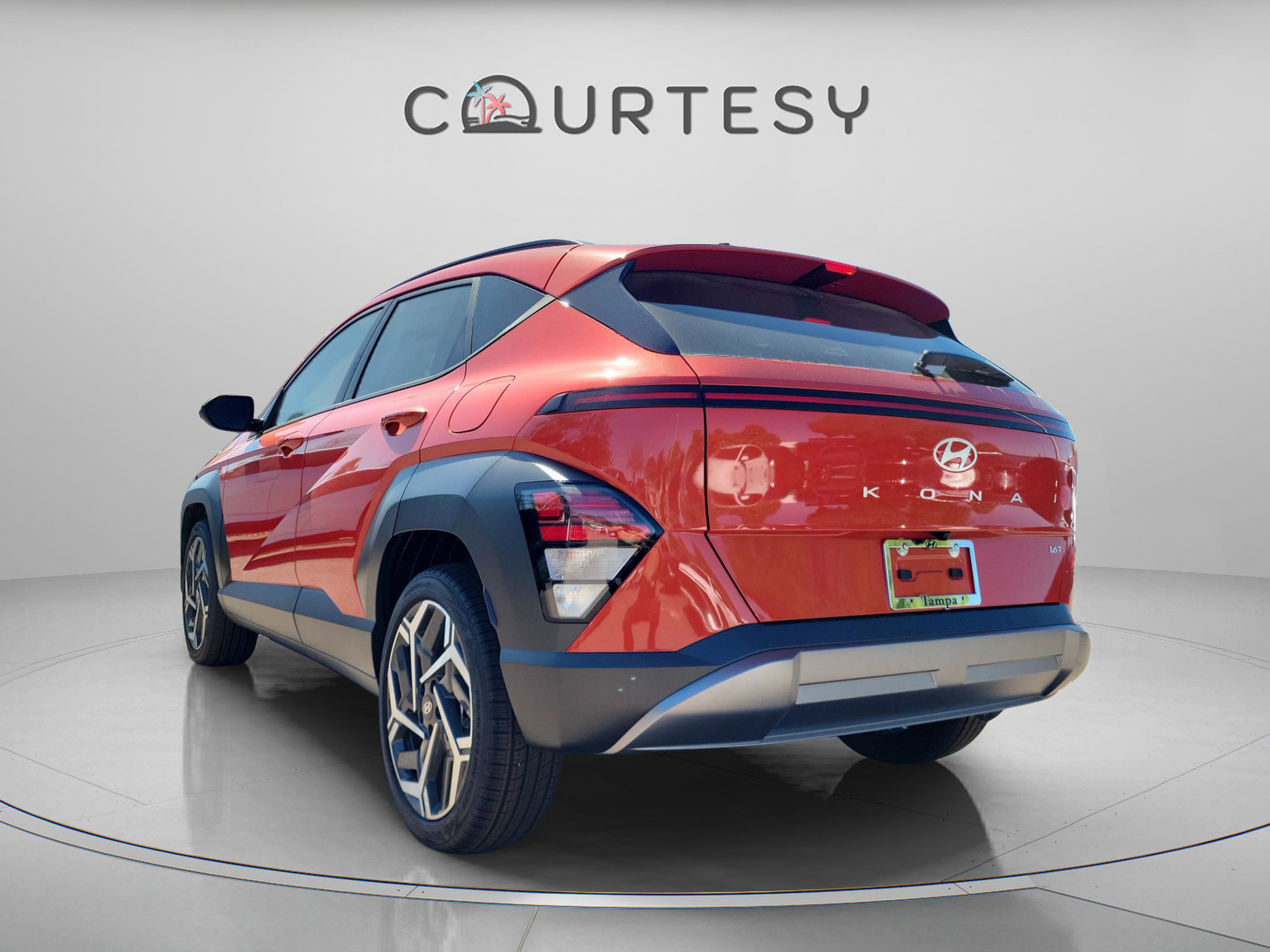 New 2026 Hyundai Kona SEL Premium image 2