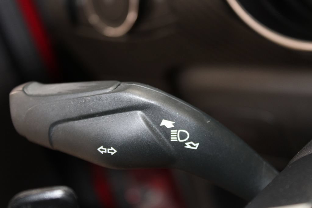 Used 2018 Ford Mustang Coupe RWD image 36