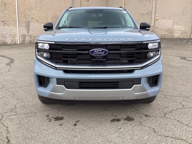 New 2026 Ford Expedition Platinum w/ Platinum Ultimate Package image 2