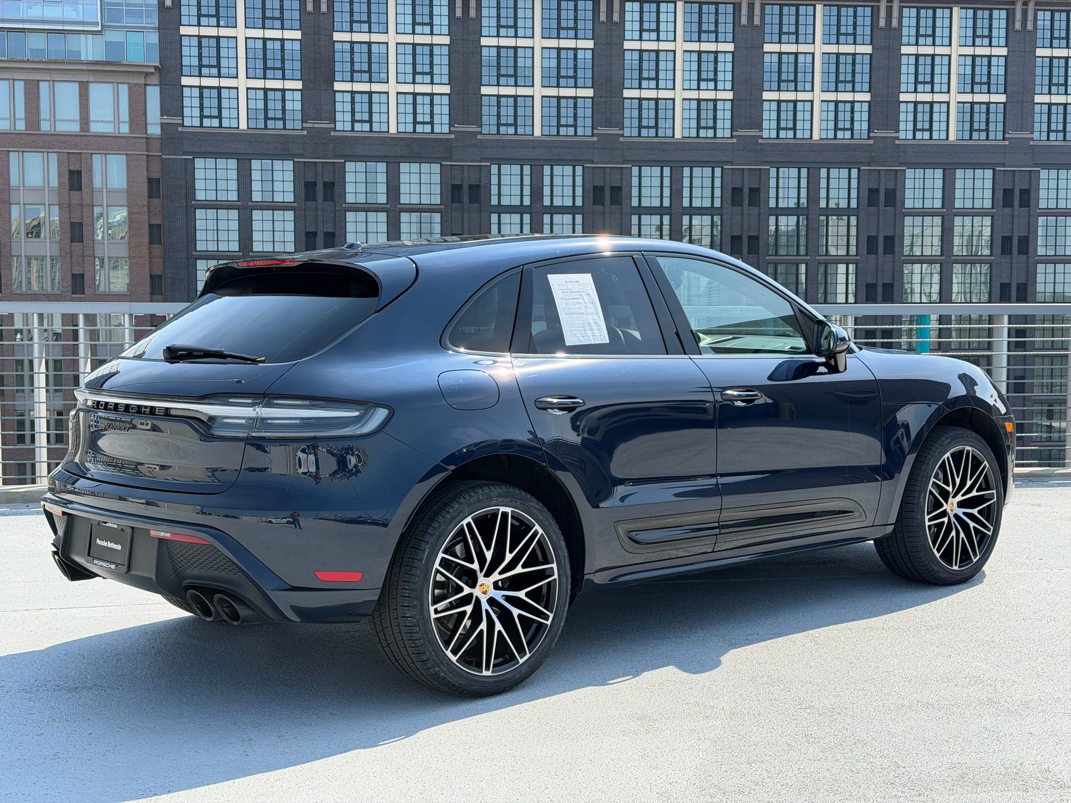 Used 2023 Porsche Macan Turbo image 7