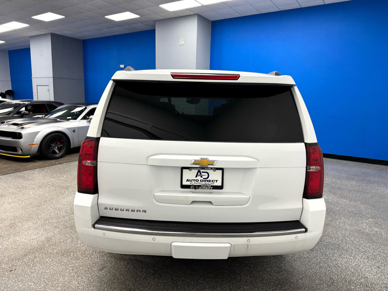 Used 2016 Chevrolet Suburban LTZ image 8