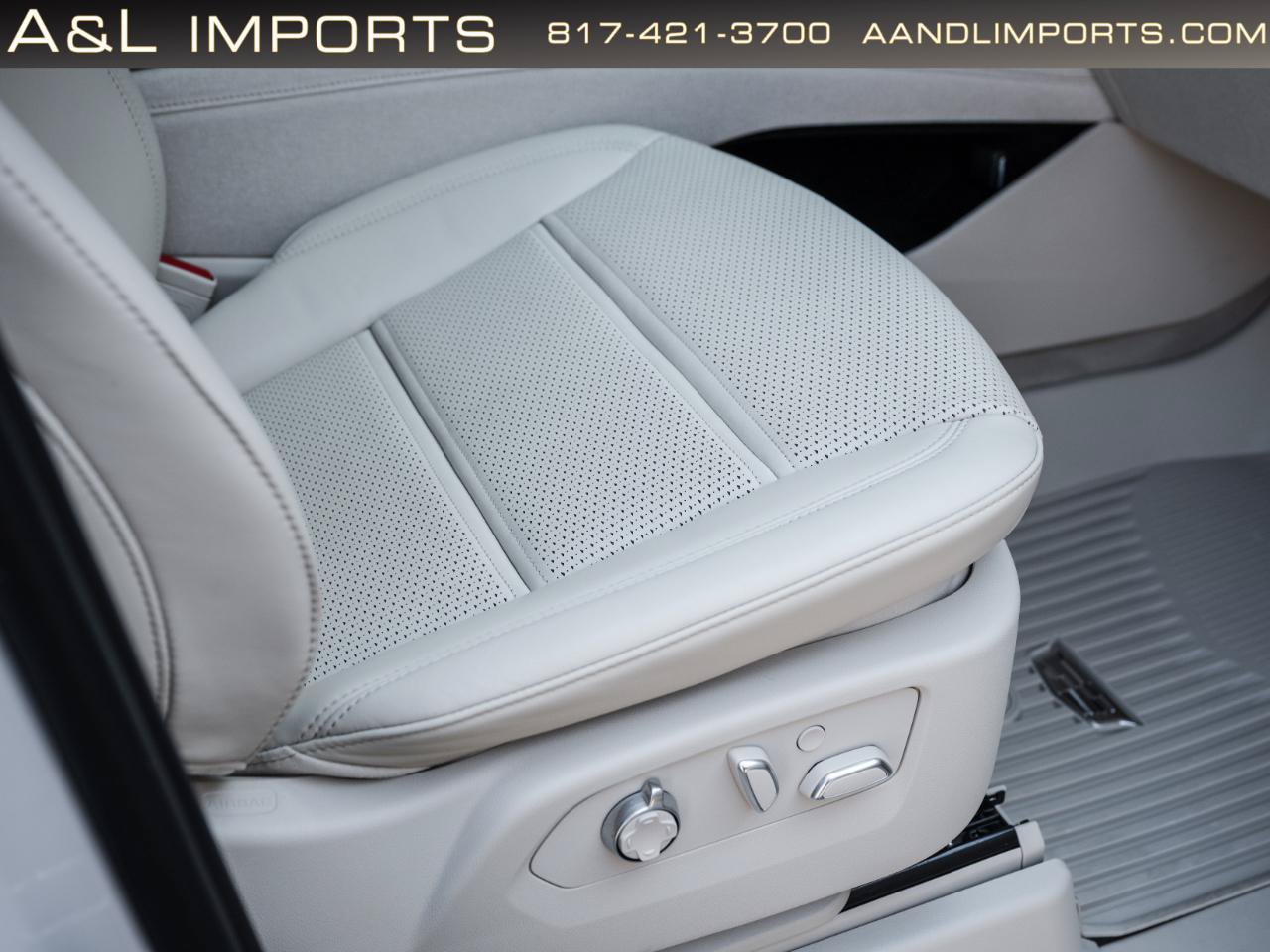 Used 2024 Cadillac Escalade Sport Platinum w/ LPO, ONYX Package AWD/4WD image 67