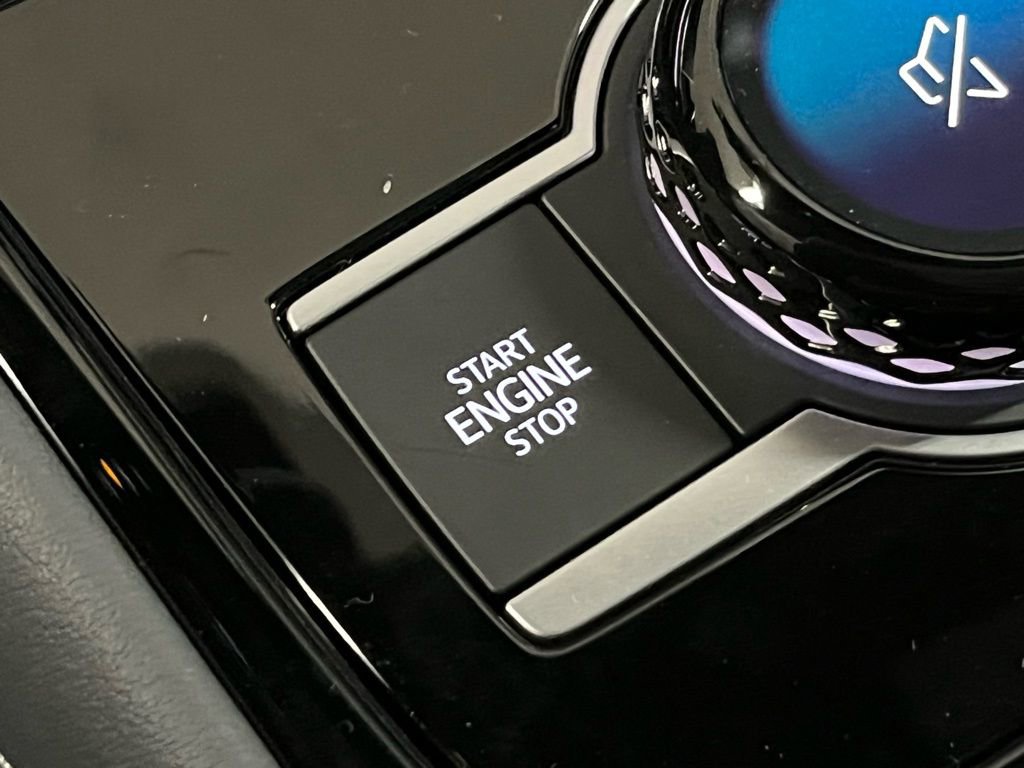 New 2026 Volkswagen Tiguan SEL R-Line image 17