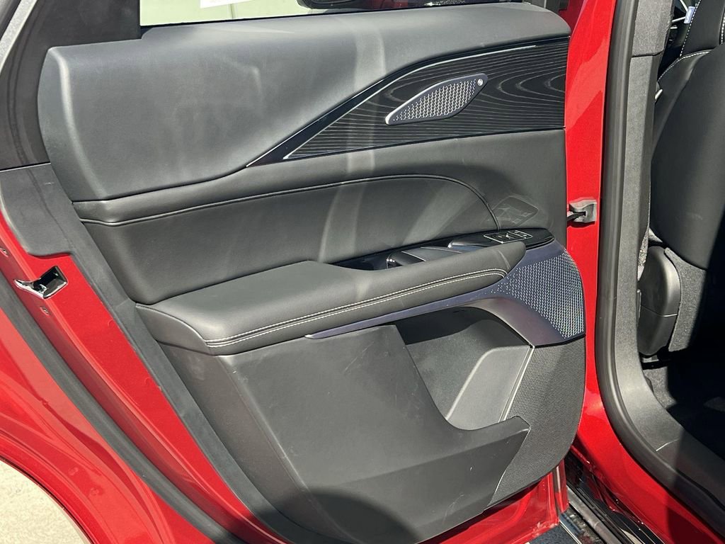 New 2026 Cadillac Lyriq V image 26