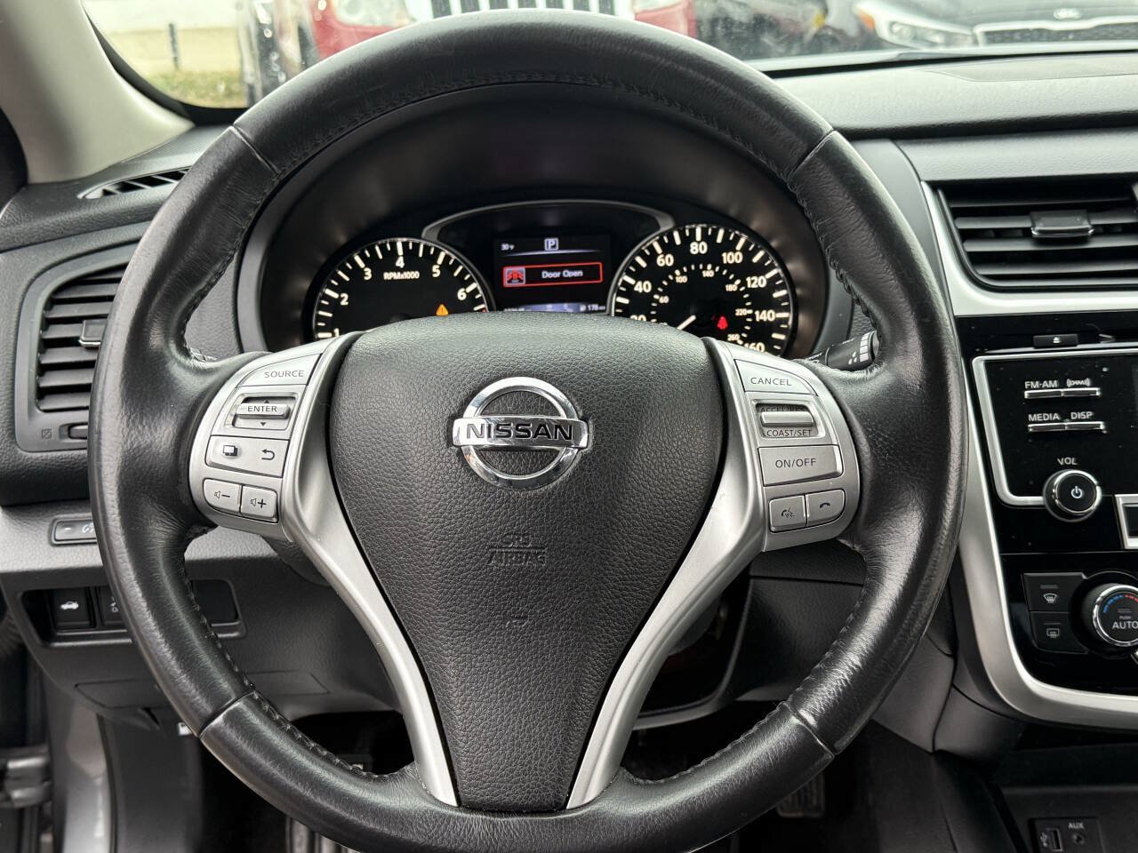 Used 2018 Nissan Altima 2.5 SV FWD image 10