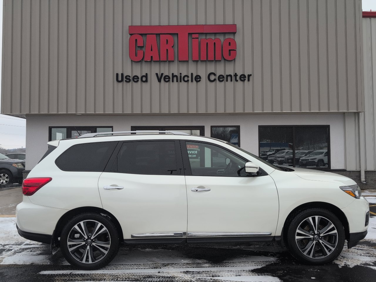 Used 2017 Nissan Pathfinder Platinum