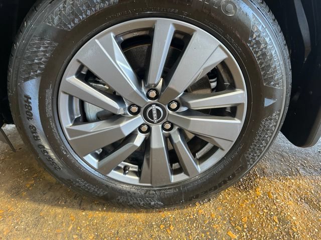 Certified 2025 Nissan Pathfinder SV w/ SV Premium Package AWD/4WD image 23