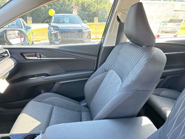 New 2026 Toyota Camry LE w/ Convenience Package FWD image 18