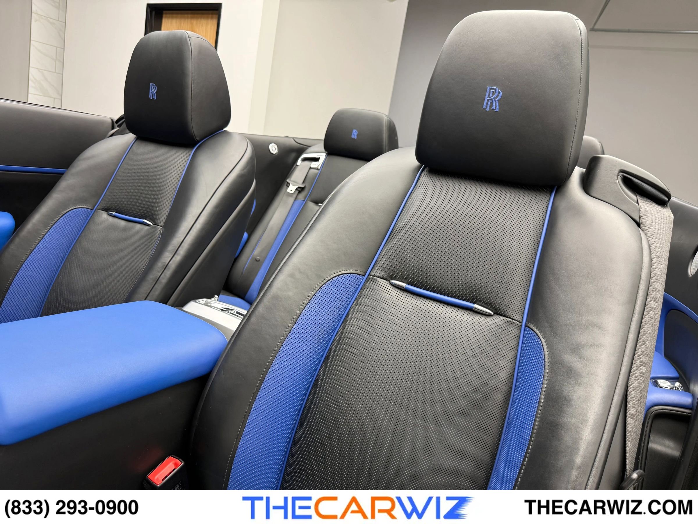 Used 2019 Rolls-Royce Dawn image 35