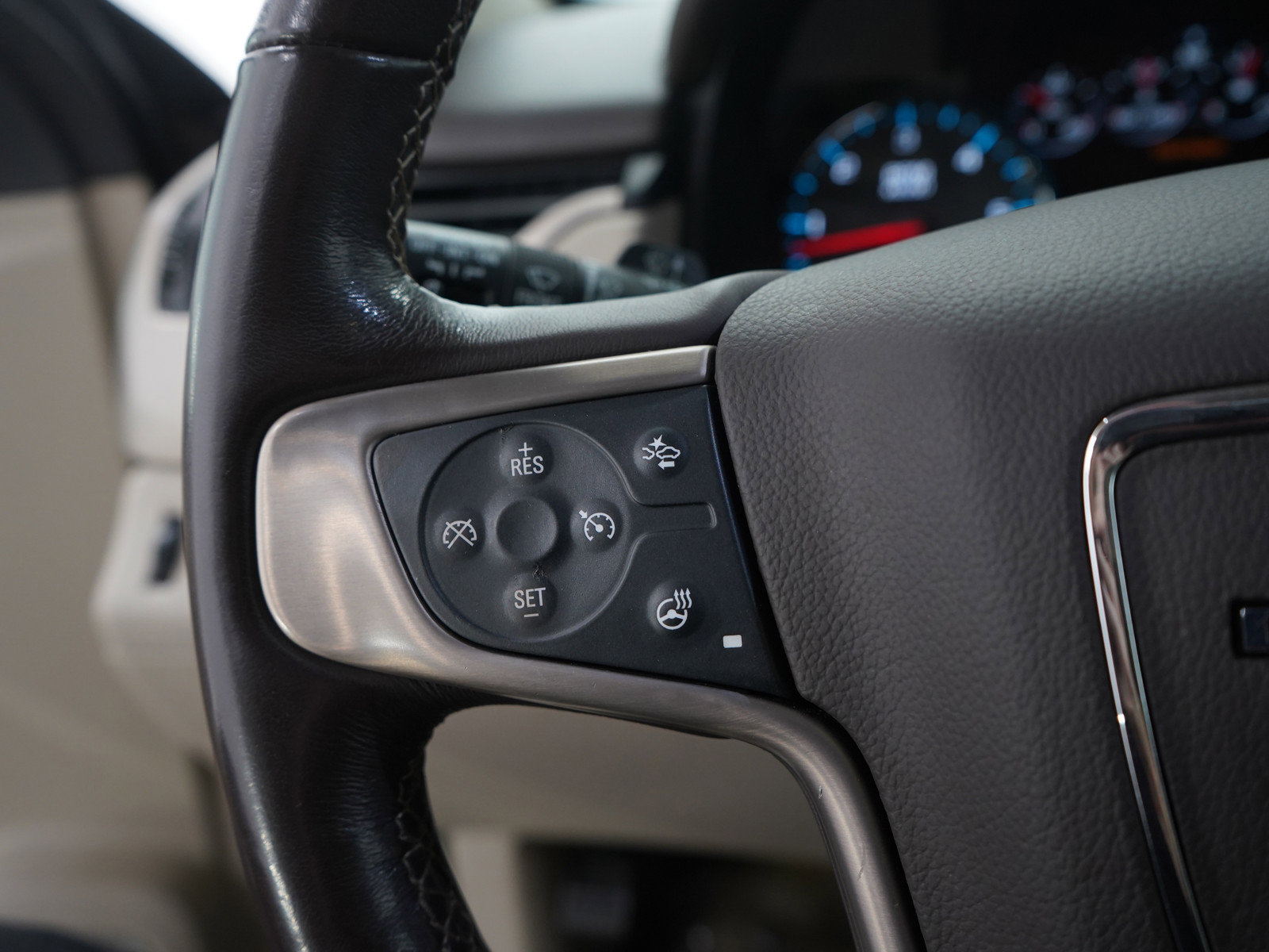 Used 2018 GMC Yukon Denali image 32