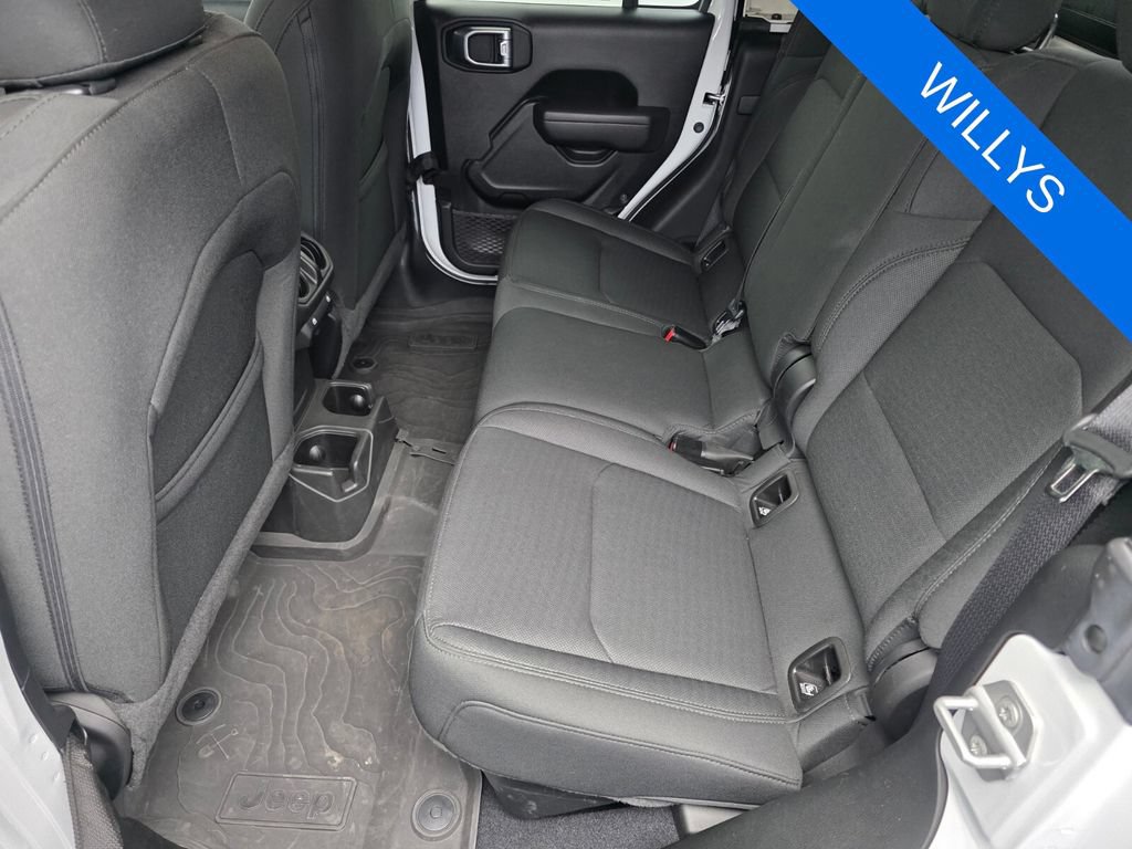 Used 2022 Jeep Gladiator Sport AWD/4WD image 13