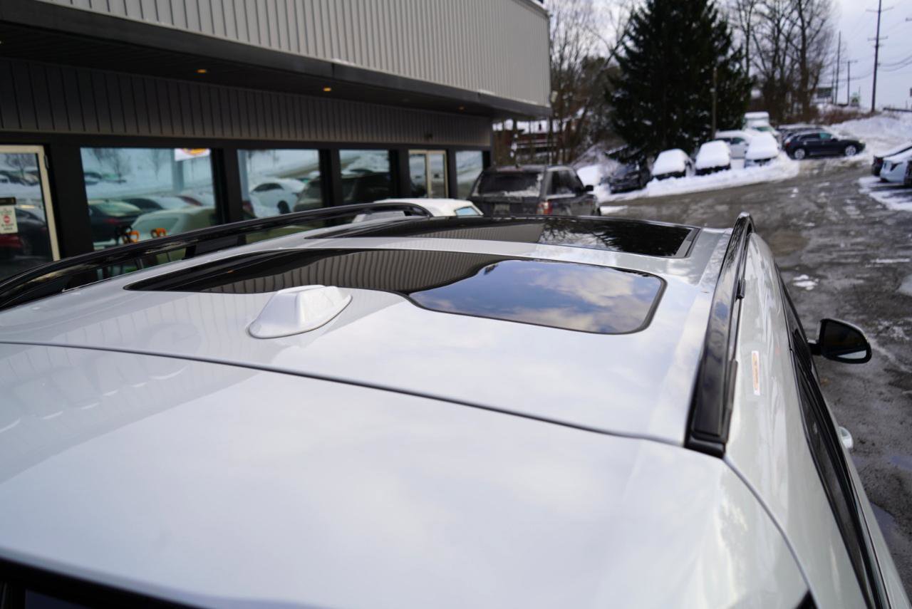 Used 2025 BMW X7 xDrive40i w/ M Sport Package image 16