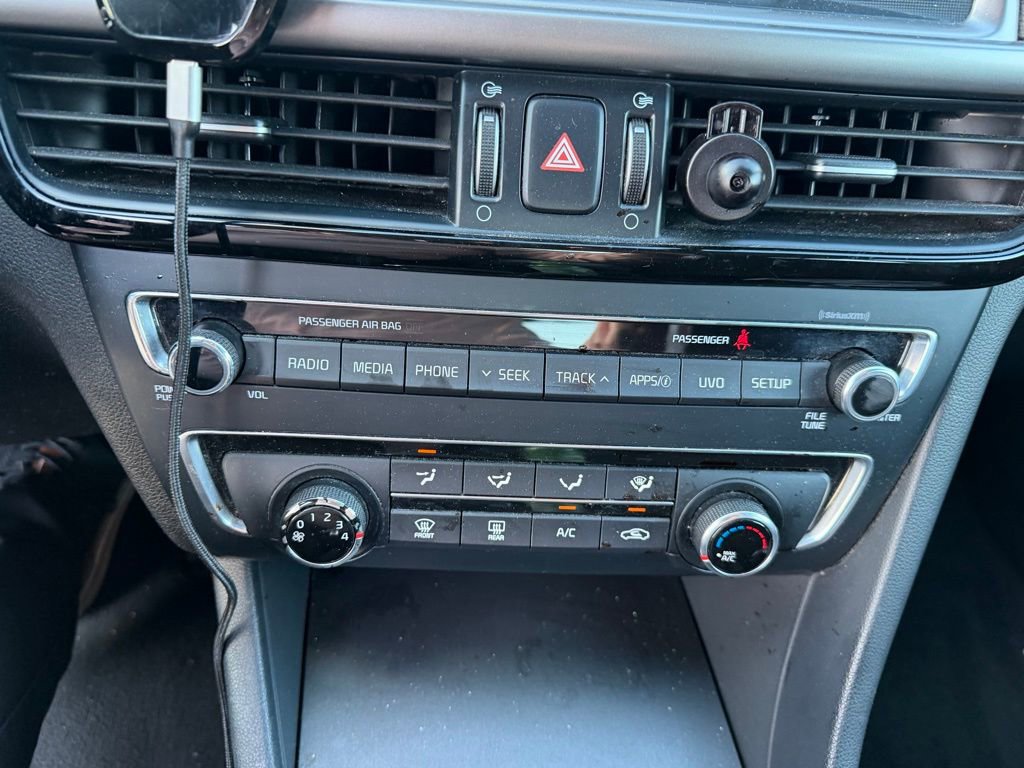 Used 2018 Kia Optima LX w/ 17" Alloy Wheels Package FWD image 14