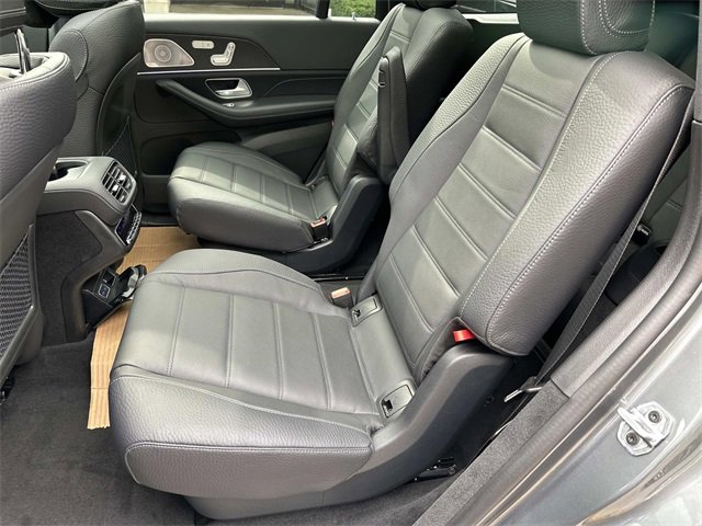 New 2026 Mercedes-Benz GLS 450 4MATIC image 9