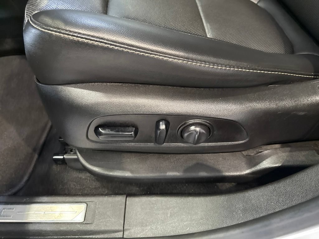 Used 2021 GMC Acadia SLT AWD/4WD image 28