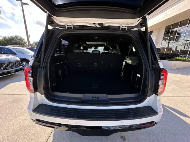 Used 2023 Ford Expedition Max Limited RWD image 30