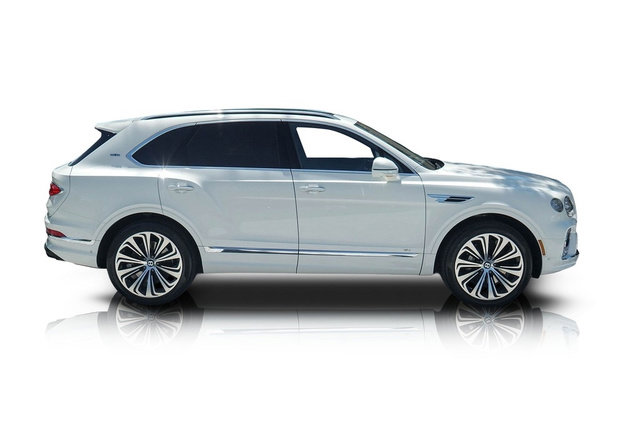 Used 2021 Bentley Bentayga AWD/4WD image 2