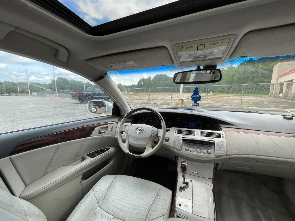 Used 2008 Toyota Avalon Limited FWD image 29