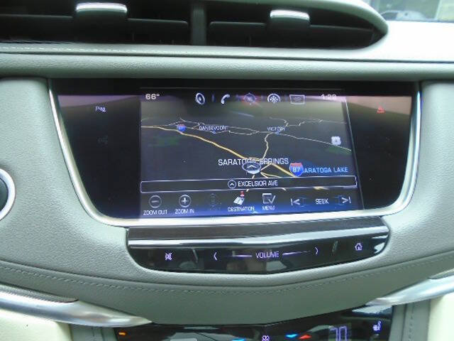 Used 2017 Cadillac XT5 Premium Luxury AWD/4WD image 13