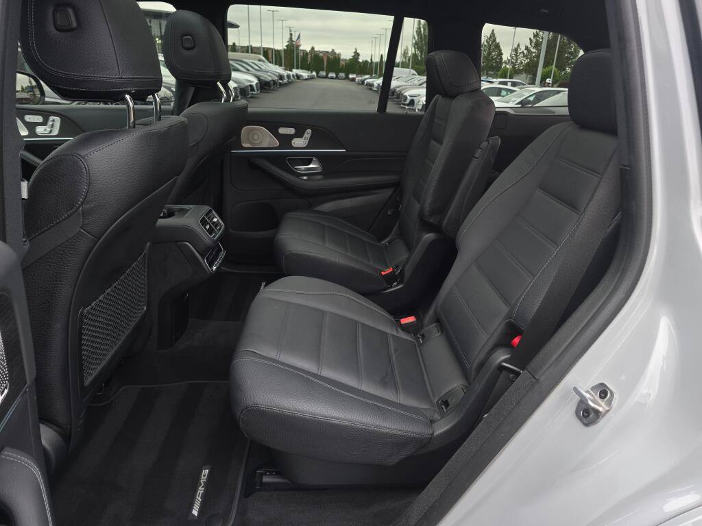 Used 2024 Mercedes-Benz GLS 450 4MATIC image 19