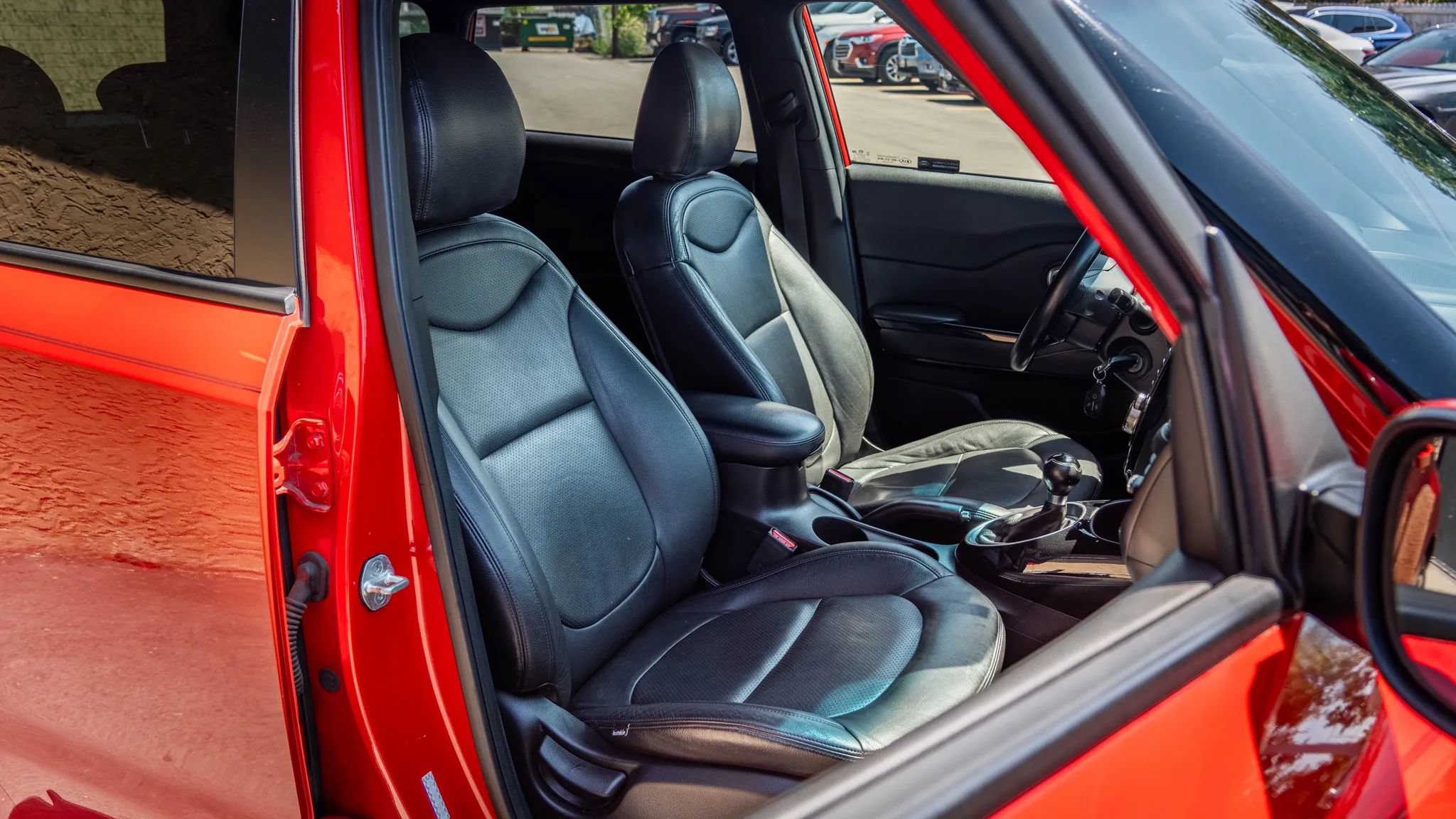Used 2015 Kia Soul ! w/ Sun & Sound Package FWD image 15