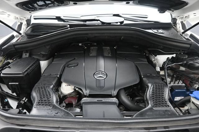 Used 2018 Mercedes-Benz GLS 450 4MATIC w/ Premium Package image 33