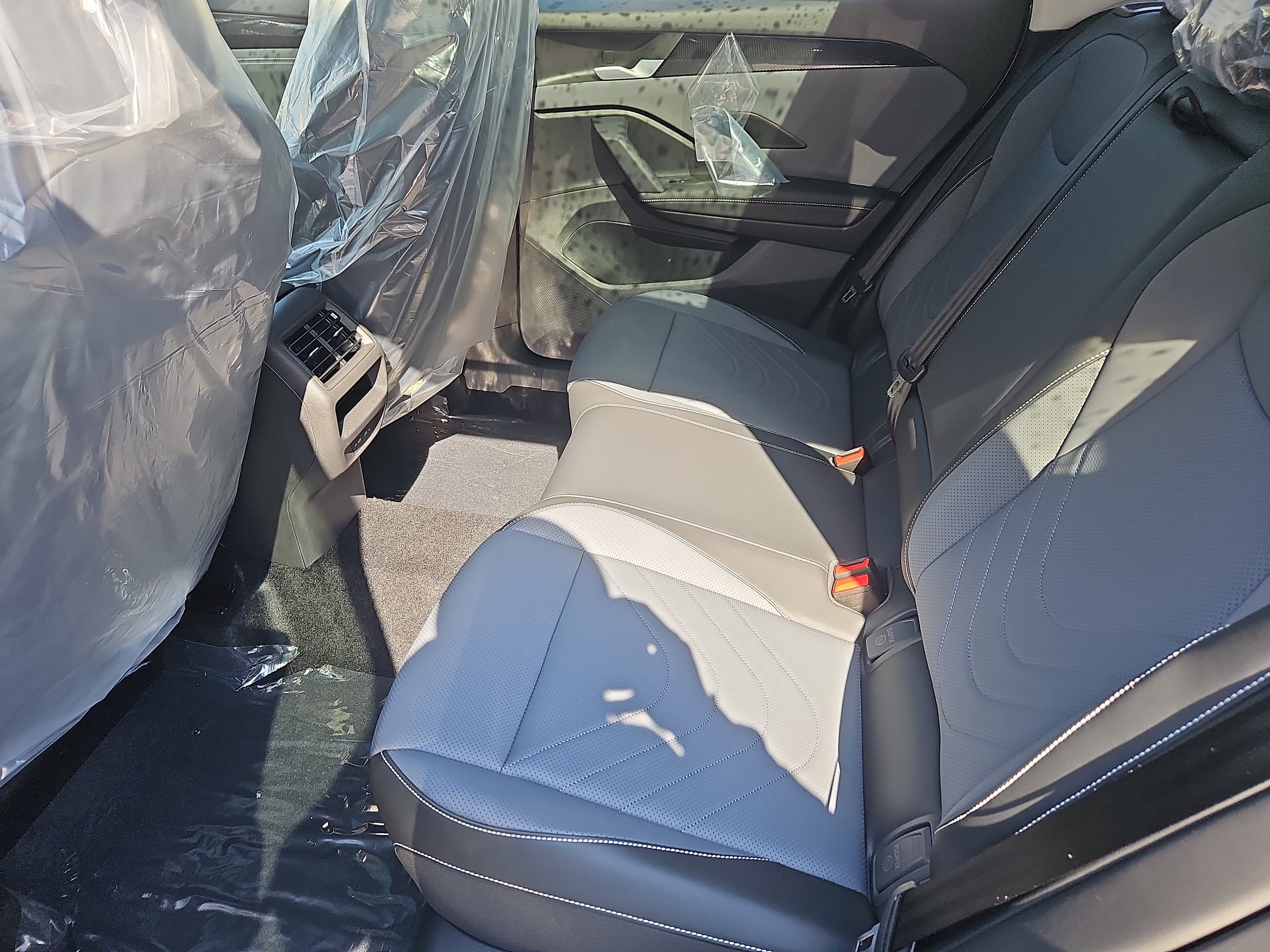 New 2026 Volkswagen Tiguan SE image 18