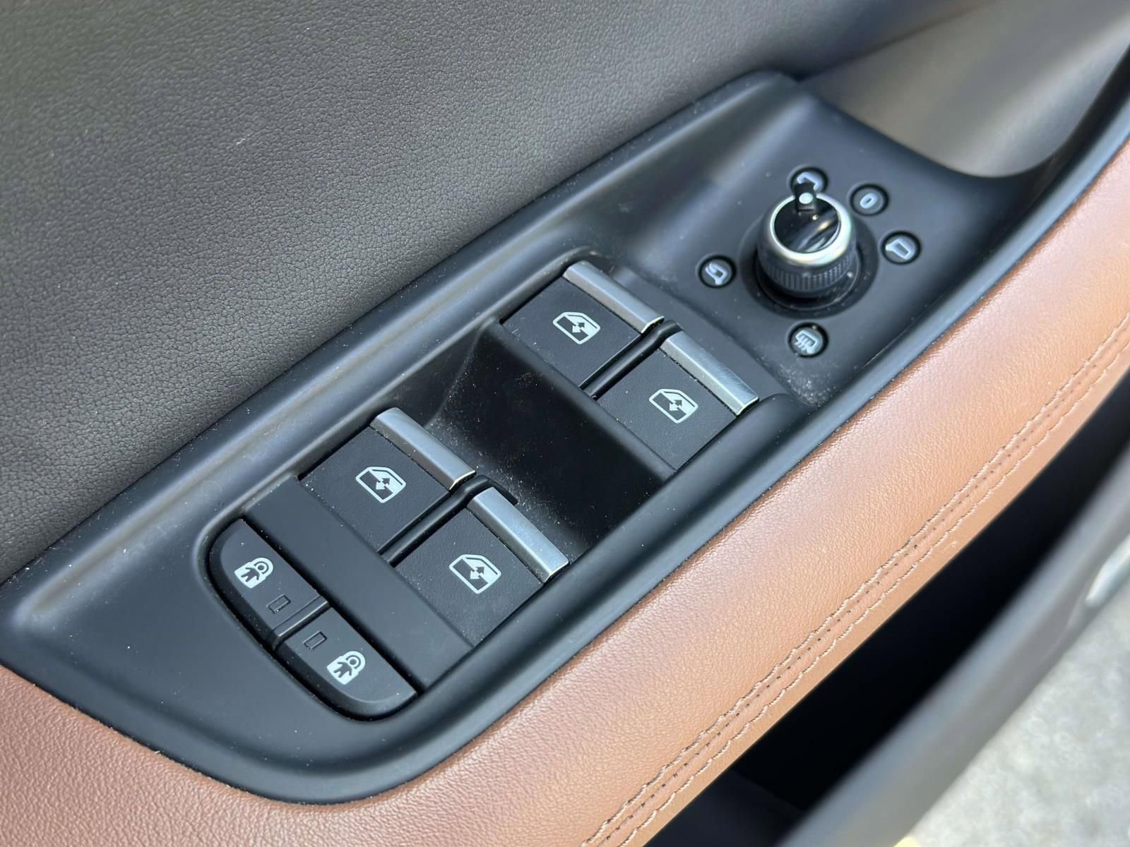 Used 2023 Audi Q7 2.0T Premium Plus w/ Premium Plus Package AWD/4WD image 21