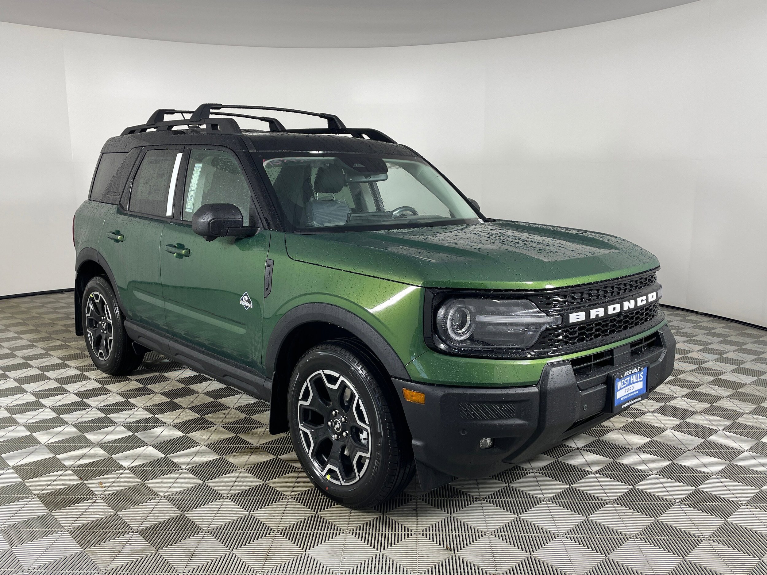 New 2025 Ford Bronco Sport Outer Banks w/ Outer Banks Tech Package+ AWD/4WD image 7