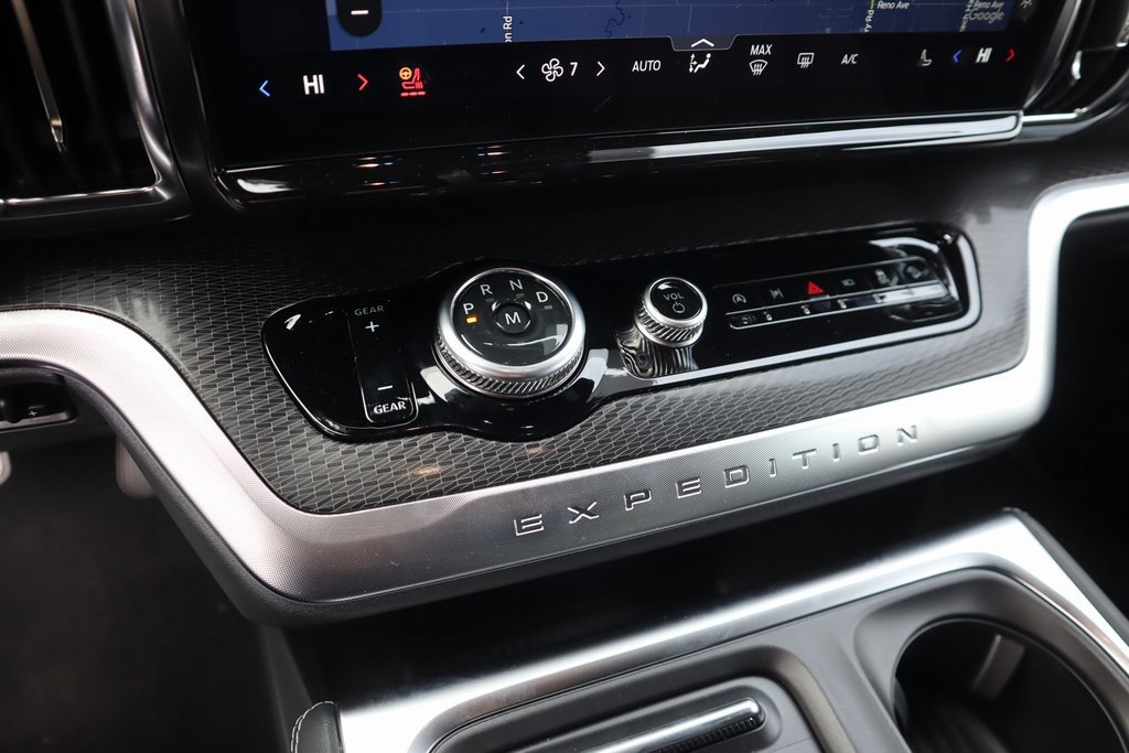 New 2025 Ford Expedition Platinum w/ Stealth Performance Package image 8