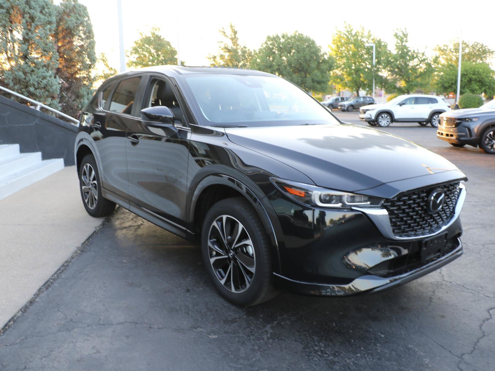 Certified 2025 MAZDA CX-5 AWD 2.5 S w/ Preferred Package image 6