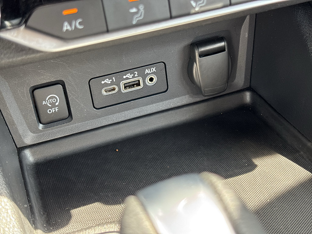 Used 2025 Nissan Sentra SV FWD image 27