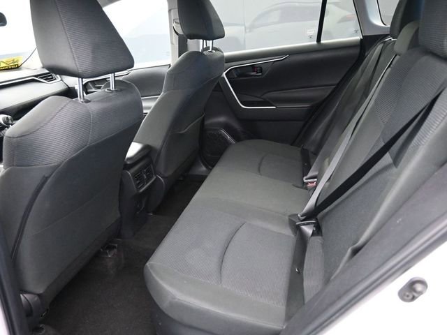 Used 2024 Toyota RAV4 LE AWD/4WD image 16