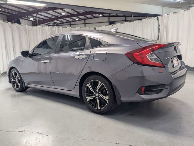 Used 2017 Honda Civic Touring image 4