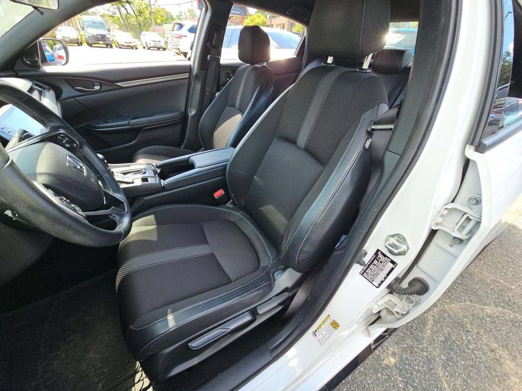 Used 2020 Honda Civic Sport image 5