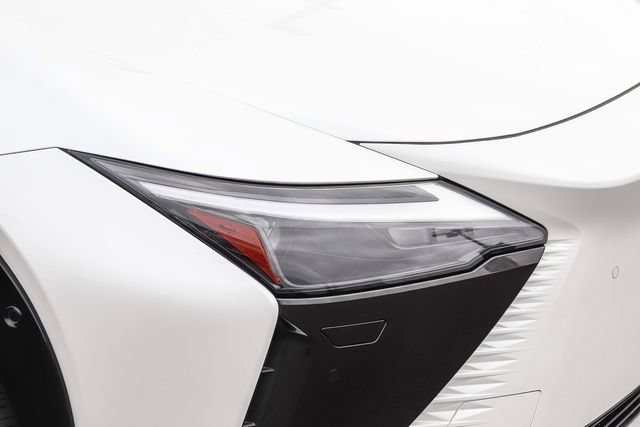 Certified 2023 Lexus RZ 450e Premium w/ Technology Package AWD/4WD image 11