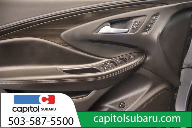 Used 2020 Buick Envision Essence image 10