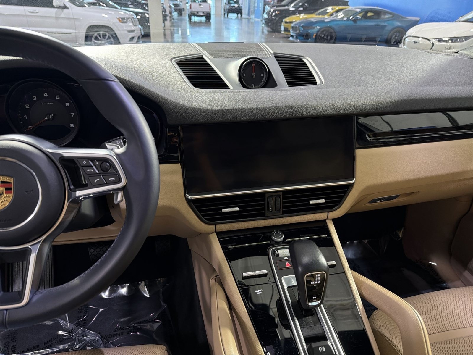 Used 2023 Porsche Cayenne Platinum Edition AWD/4WD image 16