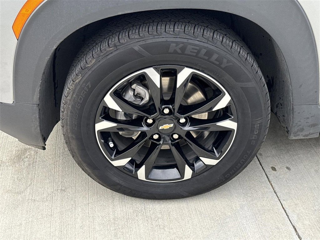 Used 2023 Chevrolet TrailBlazer LT w/ Convenience Package image 29